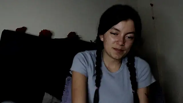 Snapshot of Meghan320 chatting on March 22, 5:06 am Meghan320 online show from March 22, 5:06 am
