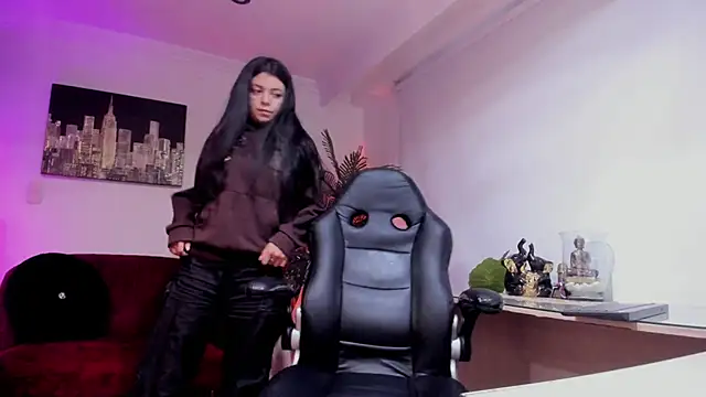 Snapshot of Meghan320 chatting on February 26, 11:32 am Meghan320 online show from February 26, 11:32 am