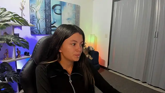 Snapshot of Meghan320 chatting on June 27, 12:22 pm Meghan320 online show from June 27, 12:22 pm
