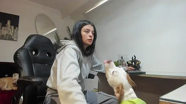 Meghan320 online show from April 15, 7:07 pm