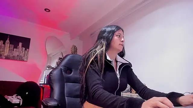 Meghan320 online show from March 24, 11:43 am