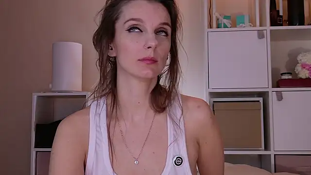 Karamelsw  online show from March 24, 9:04 pm