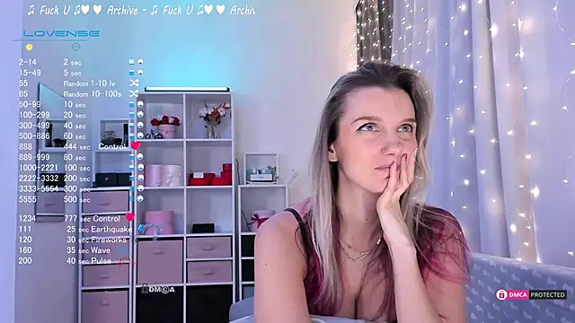 Snapshot of Karamelsw_ chatting on February 26, 1:25 am Karamelsw online show from February 26, 1:25 am