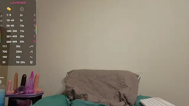 MaryHillx online show from November 11, 5:41 pm