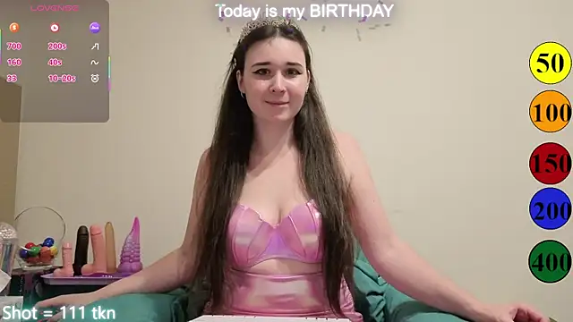 MaryHillx online show from September 27, 8:48 pm