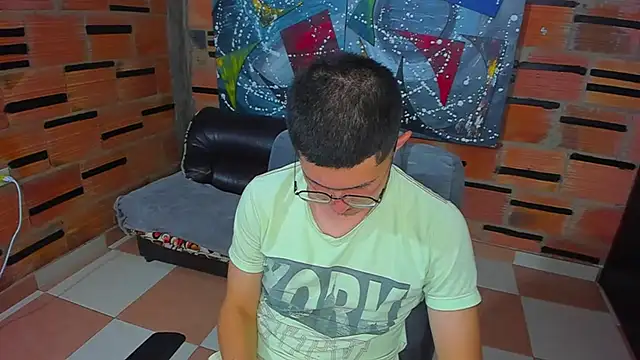 Snapshot of patrik_027 chatting on March 11, 5:02 pm patrik 027 online show from March 11, 5:02 pm