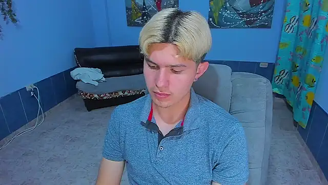 Snapshot of patrik_027 chatting on November 29, 7:30 am patrik 027 online show from November 29, 7:30 am