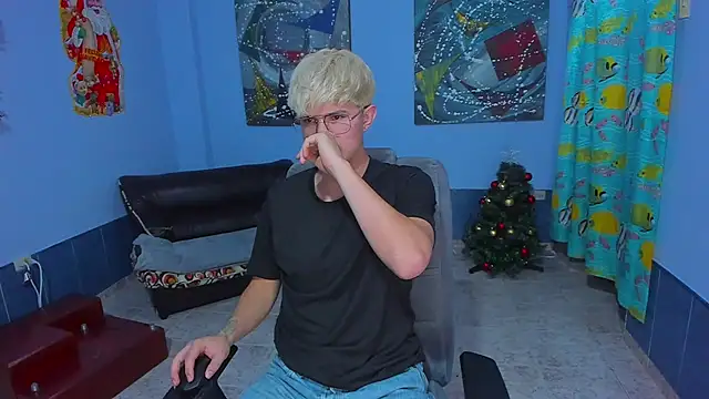 patrik 027 online show from December 20, 9:01 am