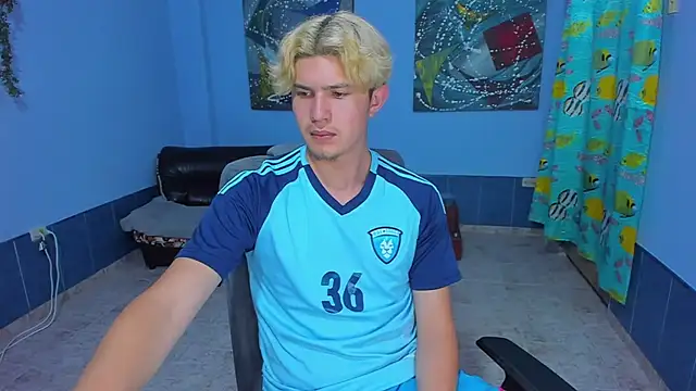 Snapshot of patrik_027 chatting on October 26, 5:41 am patrik 027 online show from October 26, 5:41 am