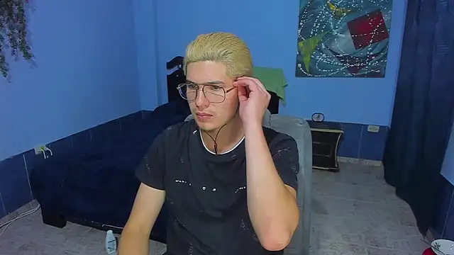 patrik 027 online show from March 25, 5:07 am