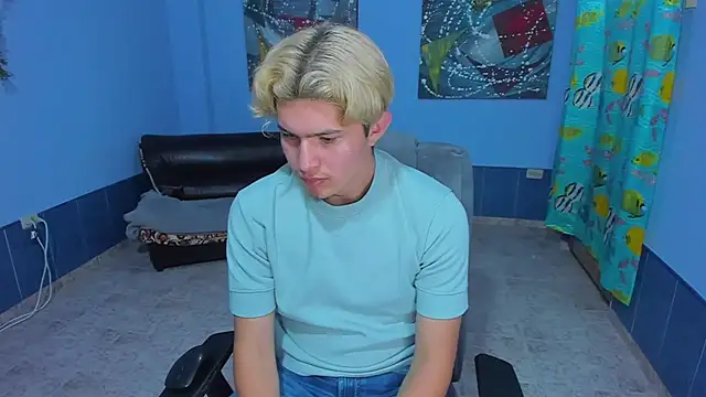 Snapshot of patrik_027 chatting on November 4, 8:07 am patrik 027 online show from November 4, 8:07 am