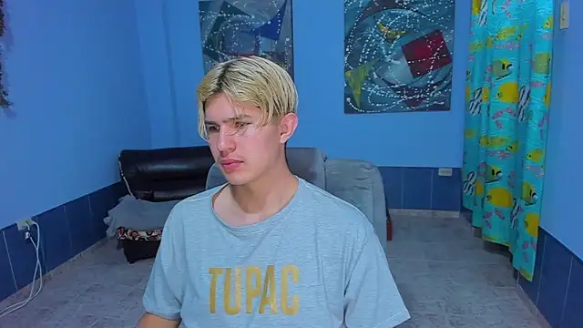 Snapshot of patrik_027 chatting on November 11, 7:58 am patrik 027 online show from November 11, 7:58 am