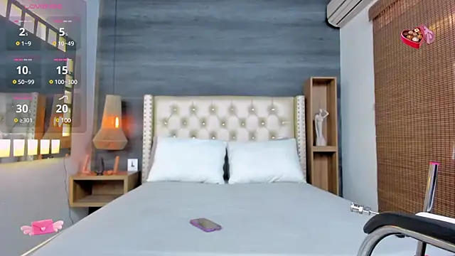 01victoria online show from March 1, 12:34 pm