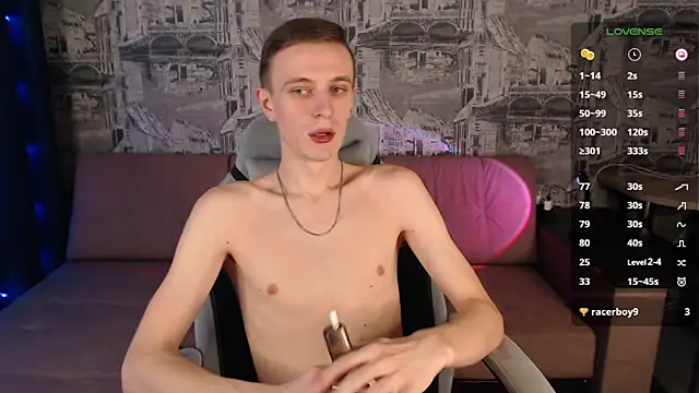 Snapshot of Oliver_Fresh chatting on January 11, 9:15 am Oliver Fresh online show from January 11, 9:15 am