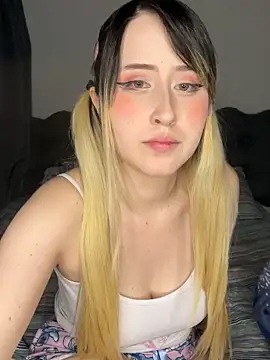 ViolethMoon online show from May 9, 4:16 am