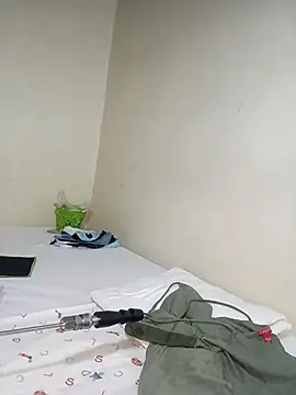 Ranny18l online show from October 31, 10:56 am