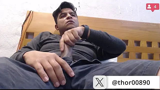 Snapshot of thor000089 chatting on January 24, 7:08 am thor000089 online show from January 24, 7:08 am