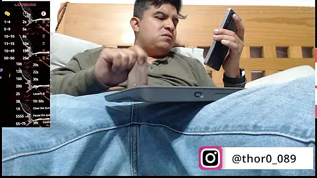 thor000089 online show from February 11, 4:01 am