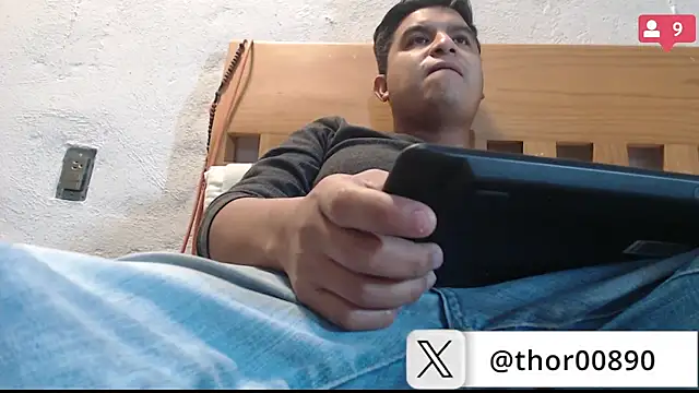 Snapshot of thor000089 chatting on January 25, 3:30 pm thor000089 online show from January 25, 3:30 pm