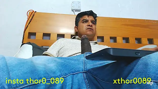 thor000089 online show from May 20, 4:20 am