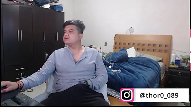 thor000089 online show from February 7, 4:37 pm