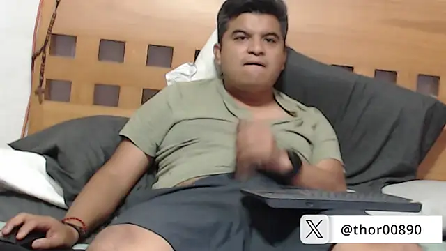 Snapshot of thor000089 chatting on June 30, 3:56 pm thor000089 online show from June 30, 3:56 pm