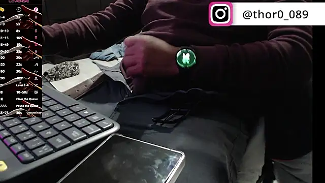 thor000089 online show from March 20, 4:35 am