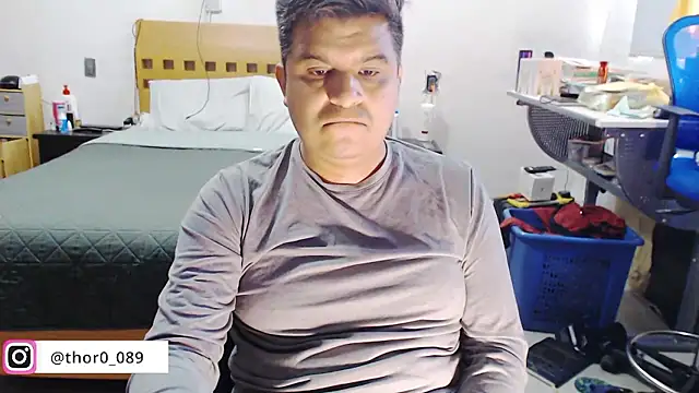 thor000089 online show from January 12, 5:09 pm