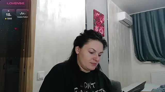 Stacy Davice online show from October 14, 7:03 pm