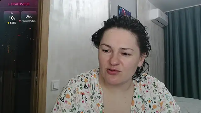 Stacy Davice online show from September 29, 5:51 pm