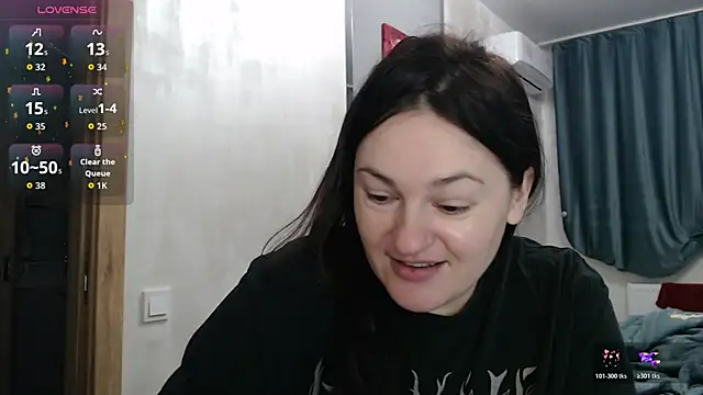 Stacy Davice online show from November 3, 6:00 pm