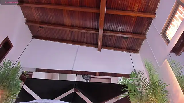 Snapshot of candy_sweet_ chatting on March 5, 9:26 pm candy sweet online show from March 5, 9:26 pm