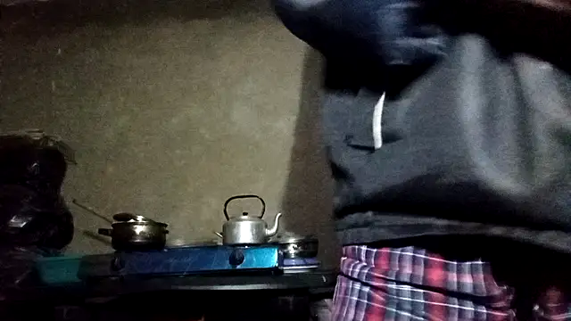 Snapshot of clintsix chatting on November 18, 10:24 pm clintsix online show from November 18, 10:24 pm