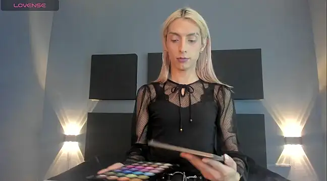 Snapshot of Victoria_Badgal_ chatting on January 14, 8:15 pm Victoria Badgal online show from January 14, 8:15 pm
