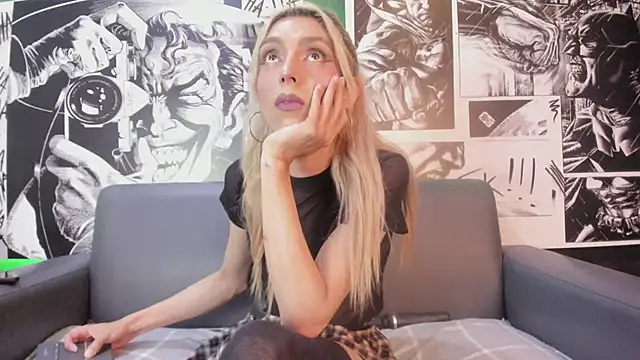 Snapshot of Victoria_Badgal_ chatting on January 28, 12:15 am Victoria Badgal online show from January 28, 12:15 am