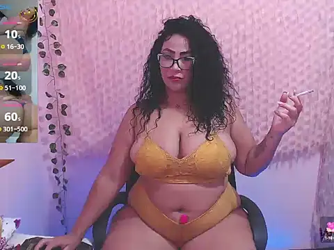 Snapshot of mature_beautifull chatting on September 11, 10:10 pm mature beautifull online show from September 11, 10:10 pm