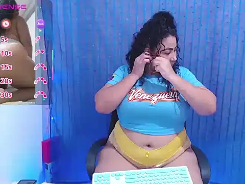 mature beautifull online show from July 17, 3:15 am