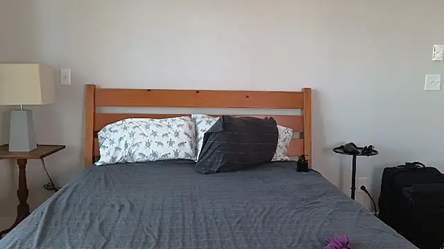 Snapshot of CharlotteDoe chatting on April 26, 12:24 pm CharlotteDoe online show from April 26, 12:24 pm