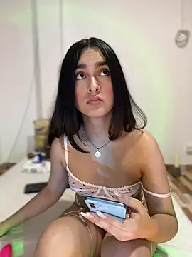 MiahWindsor online show from October 22, 2:55 am