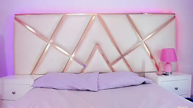 Snapshot of Aisharhodes00 chatting on November 15, 1:59 pm Aisharhodes00 online show from November 15, 1:59 pm