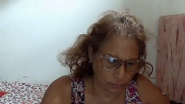 charrysexy1 online show from February 7, 6:38 pm