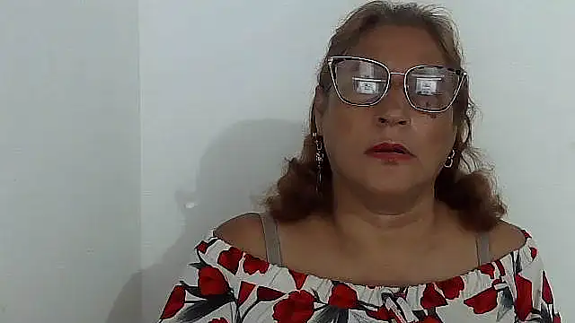 Snapshot of charrysexy1 chatting on October 19, 12:41 pm charrysexy1 online show from October 19, 12:41 pm