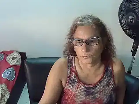 Snapshot of charrysexy1 chatting on December 3, 1:49 pm charrysexy1 online show from December 3, 1:49 pm