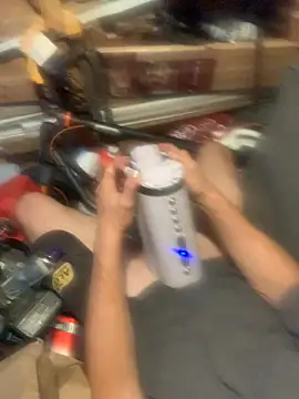 Snapshot of Likewise chatting on February 25, 6:19 pm Likewise online show from February 25, 6:19 pm