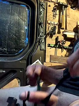 Snapshot of Likewise chatting on December 19, 7:05 pm Likewise online show from December 19, 7:05 pm