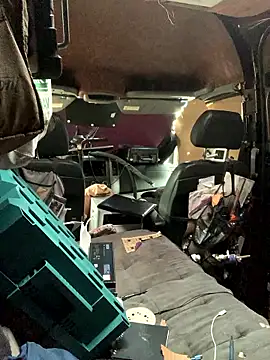 Snapshot of Likewise chatting on January 15, 11:41 pm Likewise online show from January 15, 11:41 pm