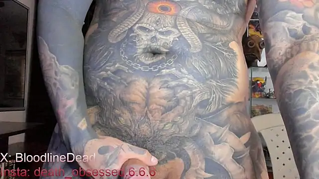 Snapshot of DEATHINK666XX chatting on March 13, 6:23 pm DEATHINK666XX online show from March 13, 6:23 pm