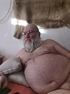 SexySantaC online show from April 8, 3:57 pm