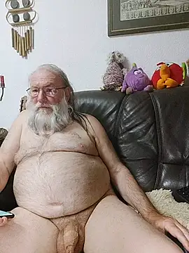 Snapshot of SexySantaC chatting on May 15, 1:58 am SexySantaC online show from May 15, 1:58 am
