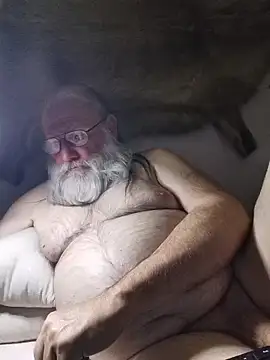 Snapshot of SexySantaC chatting on May 15, 10:30 pm SexySantaC online show from May 15, 10:30 pm